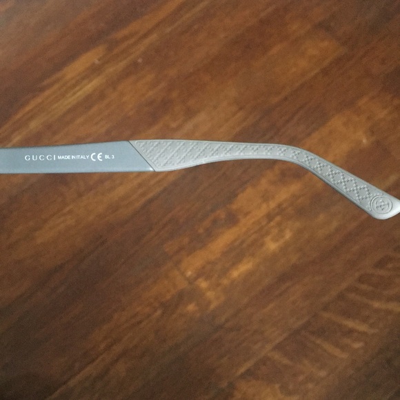 100% Authentic Gucci Polarized Aviator Sunglasses - Picture 2 of 8